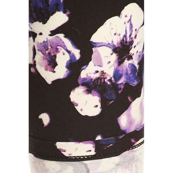 YOGA Plus Size Womens Luscious Purple Posies Leggings Depot Women Ultra Soft - Picture 4 of 8